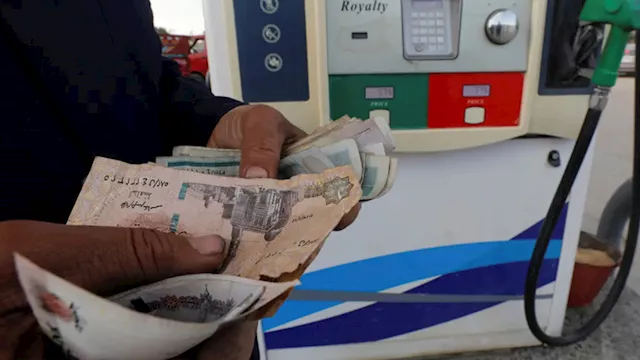 هل ترفع مصر أسعار الوقود قبل يونيو المقبل؟ مسؤول حكومي يجيب